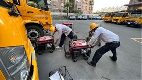 桃園區處均全力待命守護民眾用電，攜手度過颱風的侵擾。（圖／台電提供）