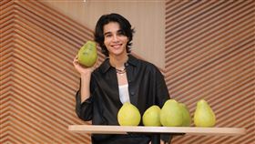 ▲羅杰夫。（圖／華納音樂提供）