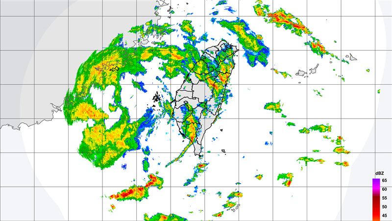 本島陸警解除！外圍環流發威　明全台有雨