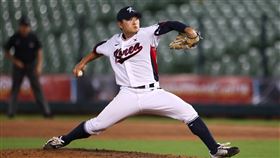 ▲韓國火球男金澤延飆2K救援成功，他是今年韓國職棒選秀會狀元的熱門人選之一。（圖／中華棒協提供）