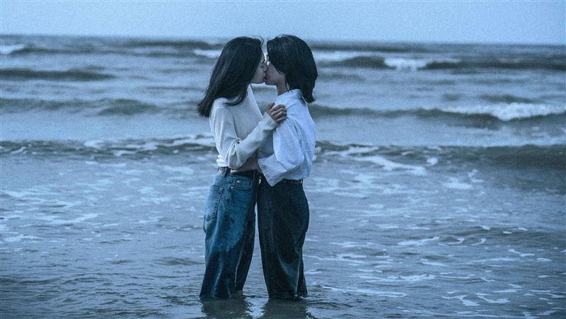 北影新人葉曉霏揭秘辛　女女吻戲浪漫破表