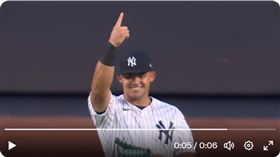 ▲洋基新秀多明奎茲（Jasson Dominguez）綽號「火星人」，生涯首度在洋基球場出賽致敬電影《E.T.》。（圖／翻攝自MLB推特）