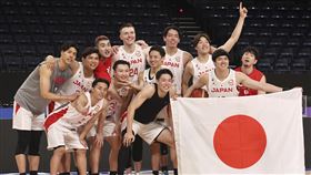 ▲日本男籃闖進奧運，《灌籃高手》作者井上雄彥到場見證。（圖／美聯社／達志影像）