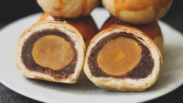 中秋禮盒TOP 5 鳳梨酥、蛋黃酥最受歡迎