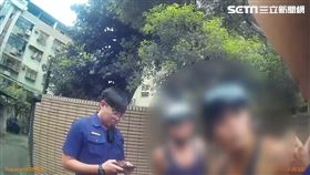 新北沈男及汪男前往桂永清將軍墓園施放水雷炮遭裁罰。（圖／翻攝畫面）