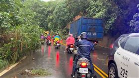 彰化暴雨狂炸，泥流傾瀉，員林又淹了水，土石崩落，泥流(圖／翻攝畫面)