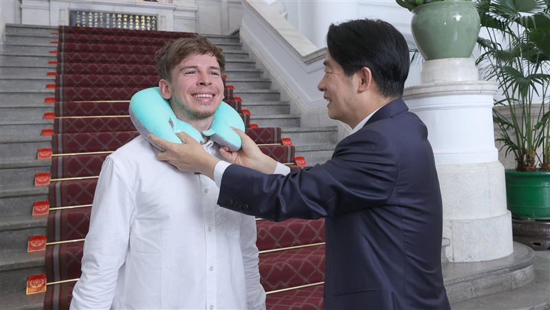斯洛伐克攝影師住總統府　賴清德推遊台南