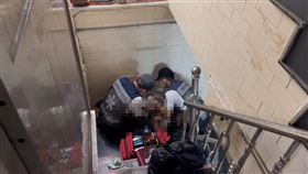 摔傷,樓梯,踩空,楠梓區,豆漿店