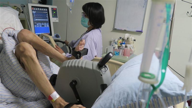 「喉嚨卡卡」拖半年　醫師一看：末期了