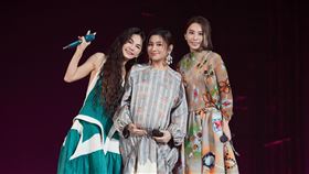 田馥甄演唱會請來好姐妹Selina和Ella當嘉賓，也讓S.H.E睽違四年再度合體。（圖／何樂音樂提供）