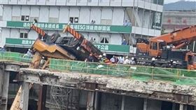 京華城工地工安意外。（圖／翻攝畫面）