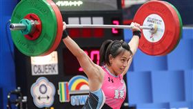 郭婞淳全運會舉重摘金  破大會紀錄「舉重女神」郭婞淳（圖）18日在110年全國運動會舉重女子64公斤量級亮相，以抓舉100公斤、挺舉122公斤、總和222公斤，3破大會紀錄收下金牌。中央社記者裴禛攝  110年10月18日