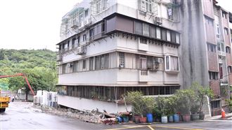 整夜在現場　林珍羽：民宅下陷約兩層樓深