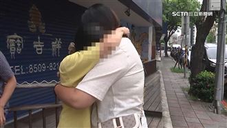 好心痛！民宅瞬間塌陷…居民撤離淚灑現場