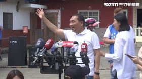 ▲侯友宜微熱山丘產業參訪及受訪