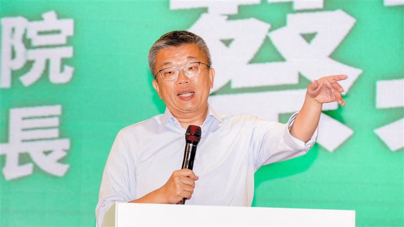 藍白合示範區突遭襲　支持者憂綠委躺著選