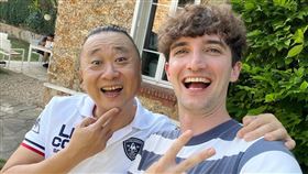 路易與邰智源（左）竟在法國巧遇。（圖／翻攝自bonjour.louis IG）