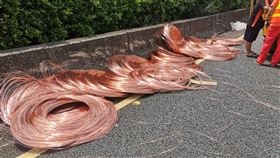 鐵絲圈,國道1,湖口,（圖／翻攝畫面）