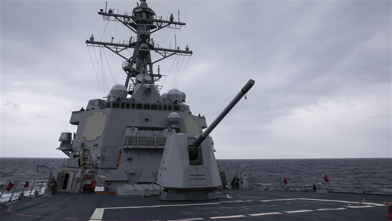 美加軍艦通過台灣海峽後　展開南海演習
