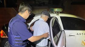 8旬失智翁迷途3公里　平鎮警伸援化解驚魂（圖／桃園電子報）