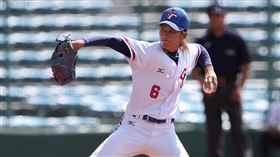 世界盃女棒黃巧芸投打俱佳  助台灣首戰奪勝世界盃女子棒球錦標賽B組小組賽13日開打，台灣隊首戰先發投手黃巧芸（圖）投5局沒有責失分，攻擊方面敲出雙安、包辦2打點，助台灣隊以9比1擊敗古巴隊。（WBSC提供）中央社記者楊啟芳傳真  112年9月13日
