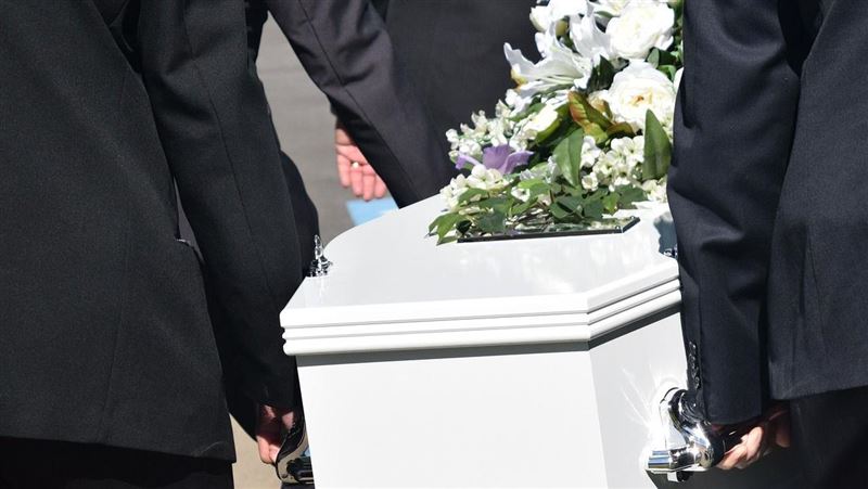 老母過世遺願「赴美安葬」！費用百萬起跳