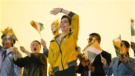 《人選之人—造浪者》謝盈萱 賴佩霞（圖／公視提供）