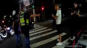 暴力砸車,苓雅區,苓雅分局,誤認