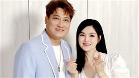 芒果歌王楊哲推新專輯《時也運也命也》，找美魔女談詩玲合作。（圖／豪記唱片提供）