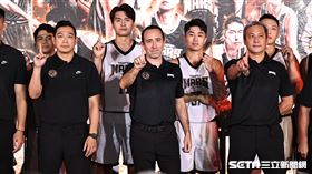 ▲T1臺北台新戰神成立記者會，總教練布萊恩（Brian Adams）。（圖／記者劉彥池攝影）