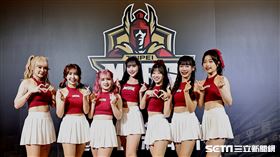 ▲T1臺北台新戰神成軍記者會，啦啦隊「Taishin Wonders」曝光。（圖／記者劉彥池攝影）