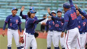 ▲世界盃女棒預賽台灣隊奪下2連勝，目前在小組中暫居第1名，（圖／WBSC提供）