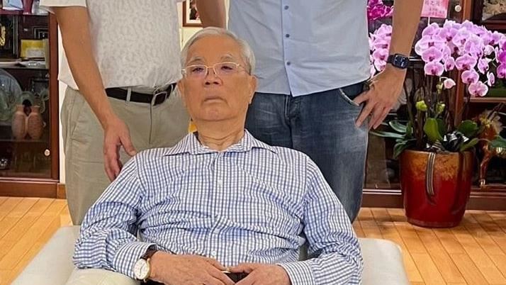 87歲連戰近照曝光！韓國瑜北上探訪與父子合影 連勝文：我們約了很久 | 政治 | 三立新聞網 SETN.COM