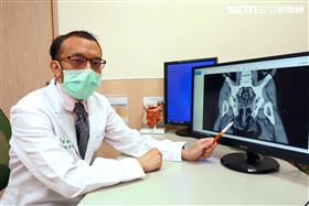 便祕用手硬挖更慘！開刀險連命根子都不保（圖／亞大醫院提供）