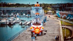 巨大的千陽號顯得很壯觀。（台南市政府提供）