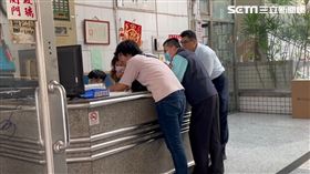 高雄發生駭人命案，一名男子疑不爽樓上長期發出噪音，憤而持刀殺害樓上夫妻，被害人孩子全程目睹。（圖／翻攝畫面）