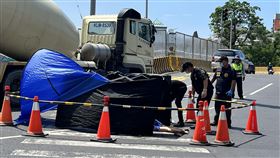 死亡車禍,台南,安平,中華西路,安平路,砂石車,機車,老翁