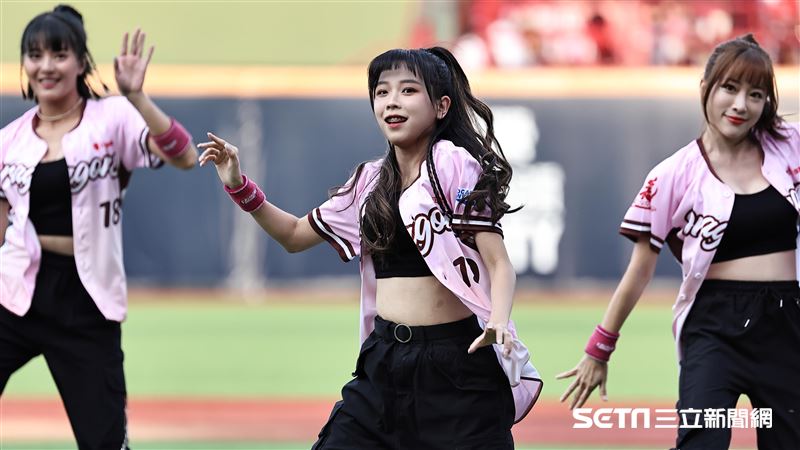 獨／小龍女跨界跳籃球　才加盟林書豪被3Q