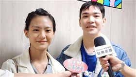 蔡先生（右）出席世界骨髓捐贈者日活動分享心情，也感謝姊姊大愛。（圖／奇美醫院提供）