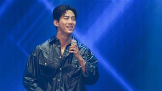 台北限定版玉澤演！深情演唱〈如果可以〉