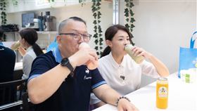 新竹建商張嘉綸。竹塹特產節，新竹市工策會，美嘉綸建設。高虹安。（圖／翻攝張嘉綸臉書）