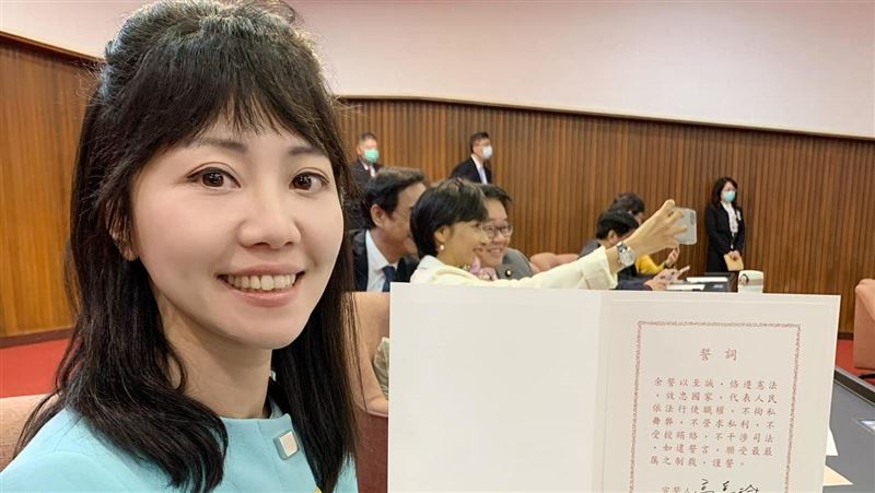 苦苓轟高嘉瑜：只道歉不認錯，就是在騙票