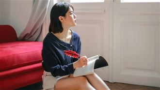 買房力道驚人！未婚戶長10年大增61萬人