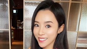 女星康茵茵外型出眾。（圖／翻攝自臉書）