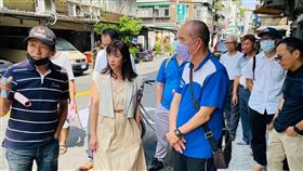 許淑華出手了！1招改善老舊社區「行人地獄」　網讚爆：認真又細心。（圖／翻攝自許淑華臉書）