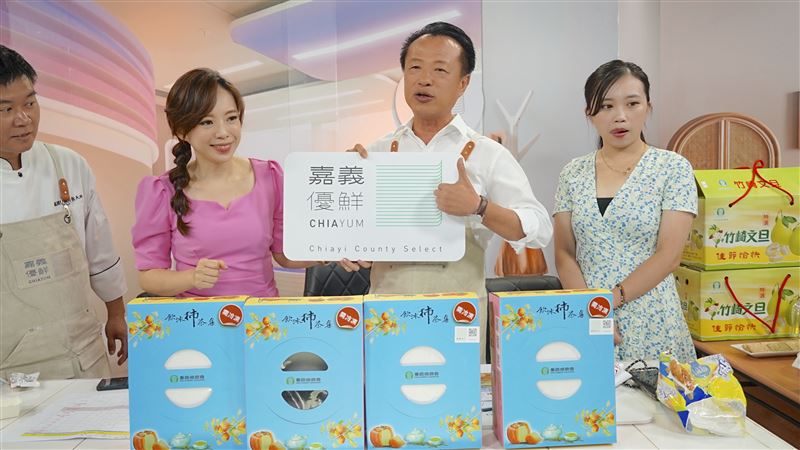 縣長翁章梁Ｘ國宴主廚溫國智大秀帶貨功力