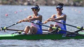 台灣划船好手謝怡晴（左）。（資料圖／翻攝自謝怡晴IG）