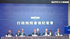 行政院今（21）日通過勞動部擬具的《最低工資法》草案。（圖／記者盧素梅攝影)