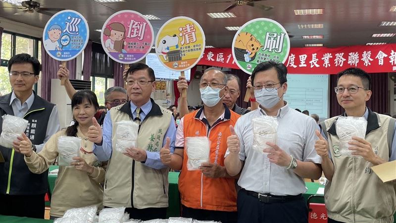 南六捐一萬份P95口罩　保護登革熱噴藥員