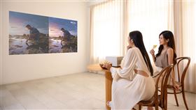 全球首款支援杜比視界4K家用長焦投影機XGIMI HORIZON Ultra。（圖／品牌提供）